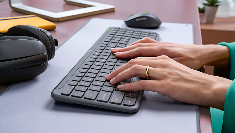 Logitech MK950 tippen wie auf dem Notebook